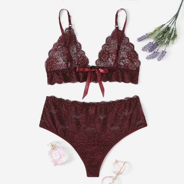 

Plus Scalloped Trim Lace Lingerie Set