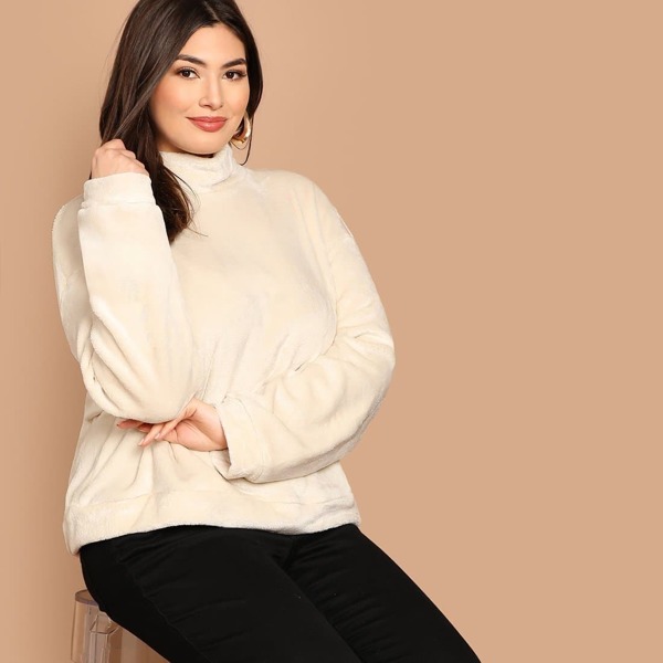 

Plus Drop Shoulder Teddy Pullover