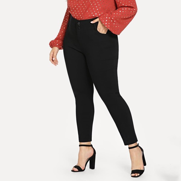 

Plus Button Front Solid Jeans