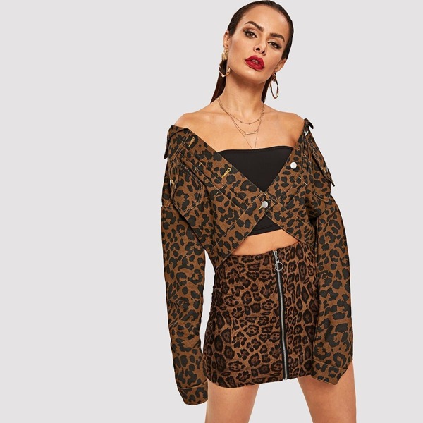 

Leopard Drop Shoulder Crop Denim Jacket