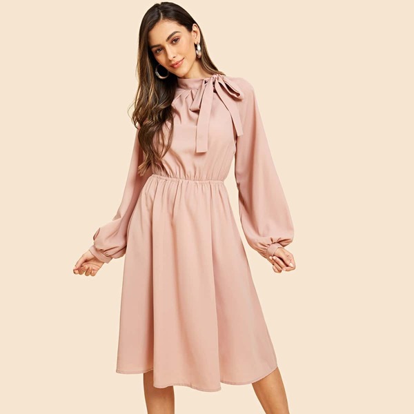 

Tie Neck Balloon Sleeve Flare Dress, Pink