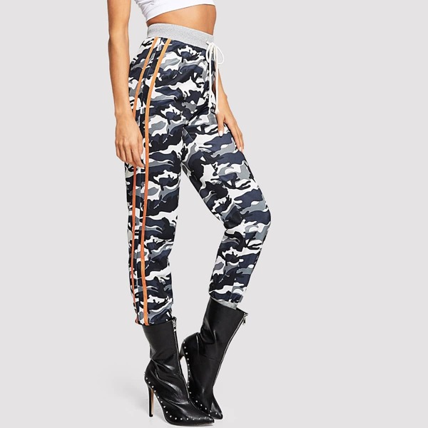 

Wide Waist Drawstring Camo Print Utility Pants