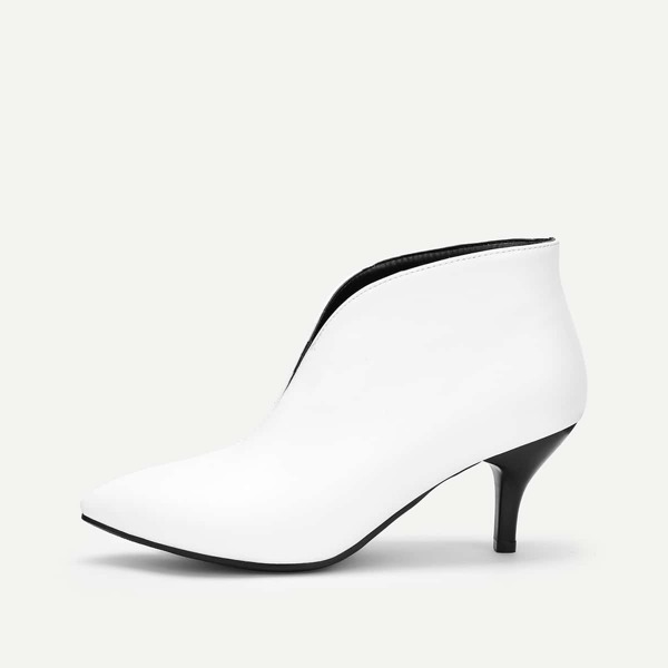 

V Cut Detail Ankle Boots