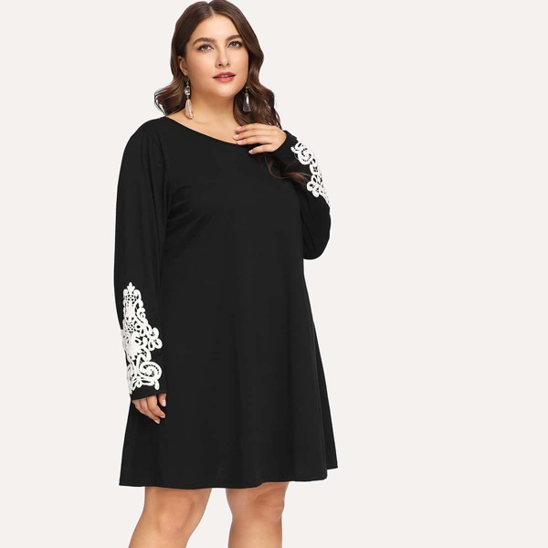 

Plus Floral Lace Applique Sleeve Dress