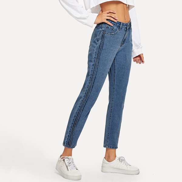 

Elastic Hem Buttoned Jeans