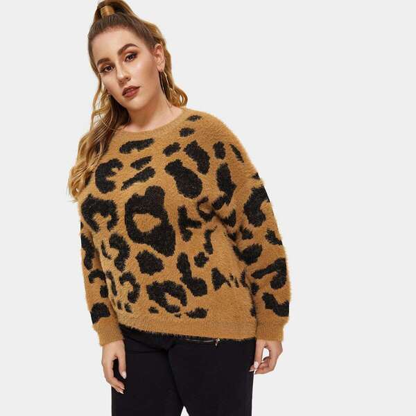 

Plus Leopard Pattern Fuzzy Sweater