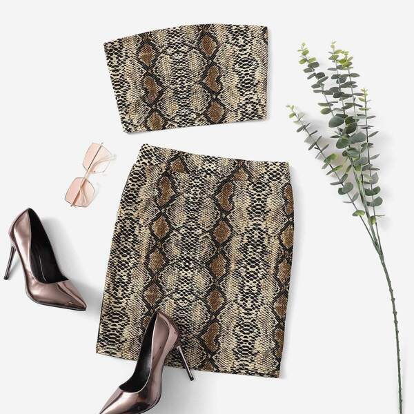 

Snake Print Bandeau & Slim Fitted Skirt Set