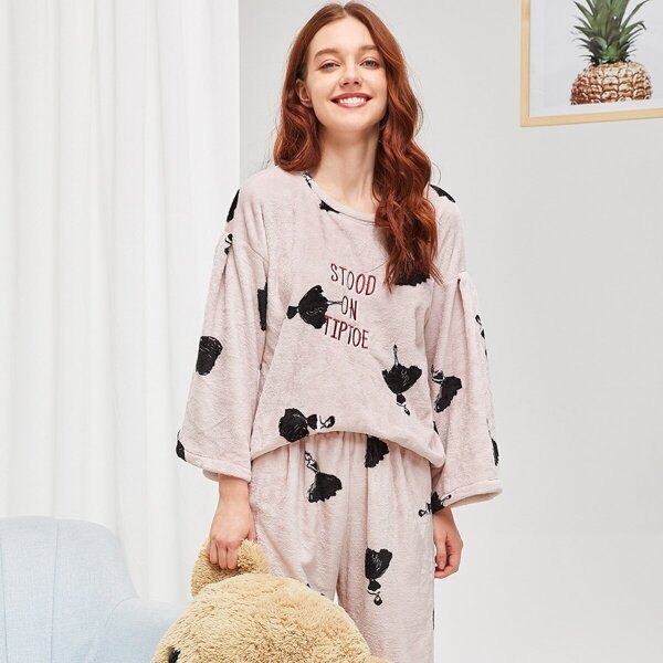 

Girl & Letter Embroidered Plush Pajama Set