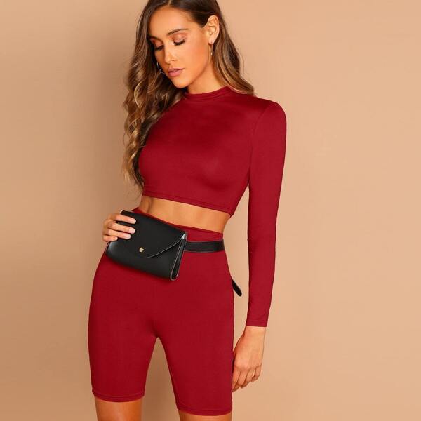 

Form Fitting Crop Top and Leggings Shorts Set, Burgundy
