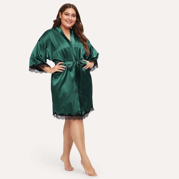 

Plus Eyelash Lace Satin Robe, Green