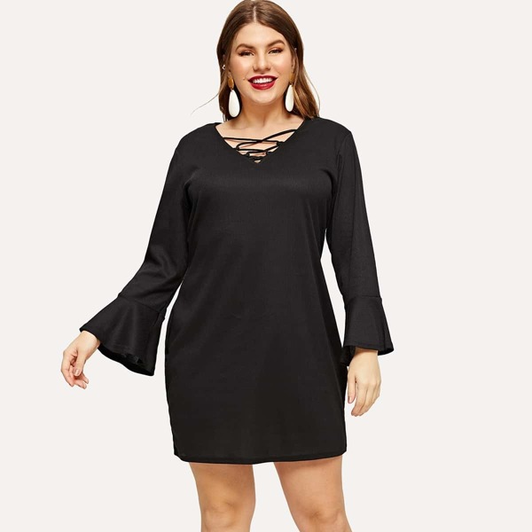 

Plus Crisscross Front Flounce Sleeve Dress