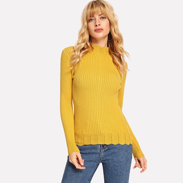 

Mock-neck Scallop Edge Rib Fitting Jumper