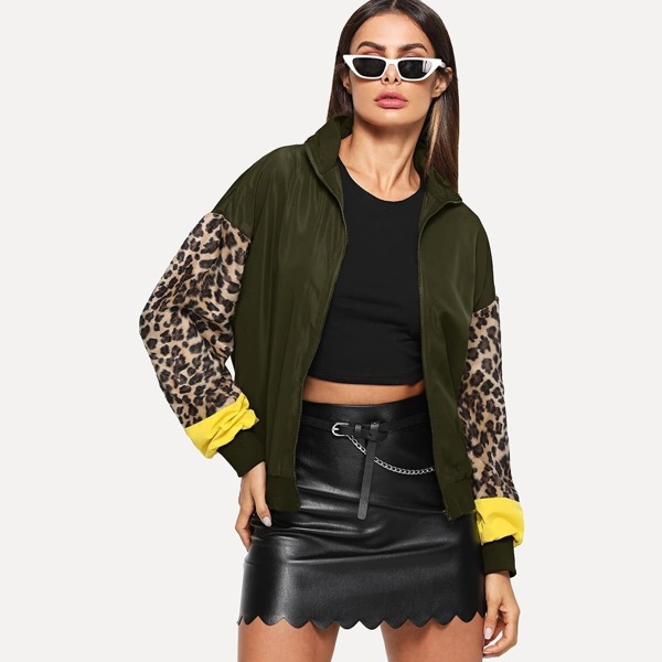 

Zip Up Contrast Leopard Sleeve Jacket, Army green