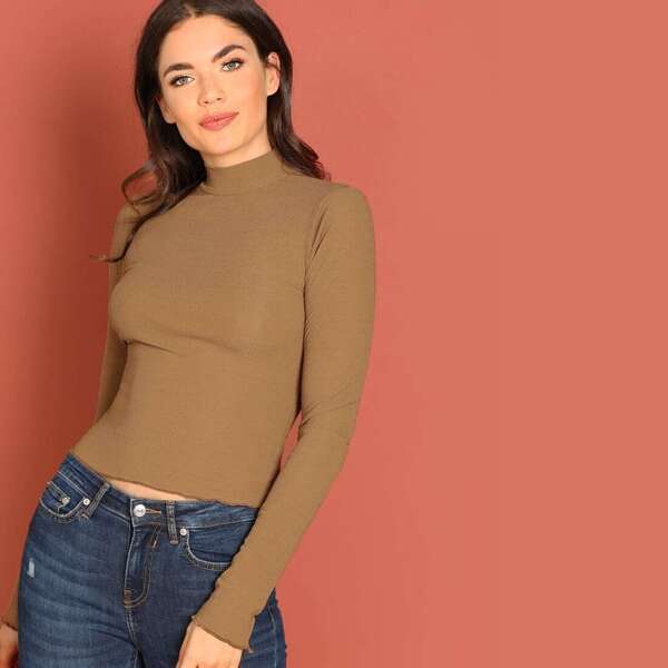 

Mock Neck Slim Fit T-shirt