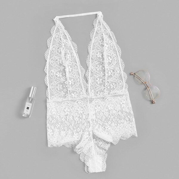 

Plus Deep-V Scalloped Trim Floral Lace Teddy Bodysuit, White