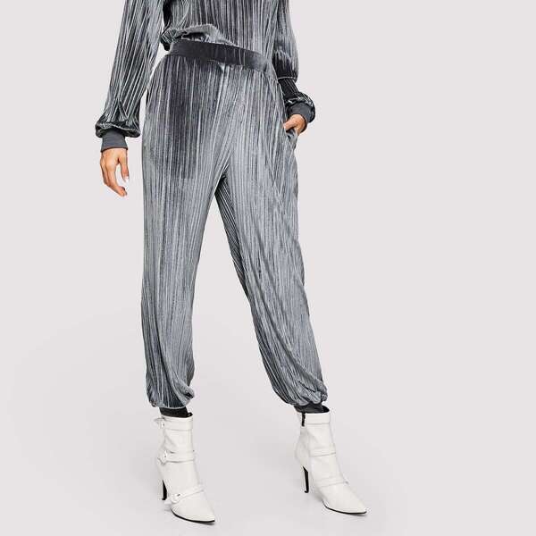 

Elastic Hem Velvet Sweatpants