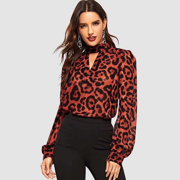 

V Cutout Bishop Sleeve Leopard Top