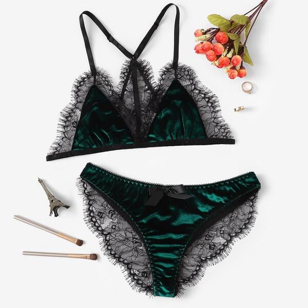 

Contrast Lace Velvet Lingerie Set