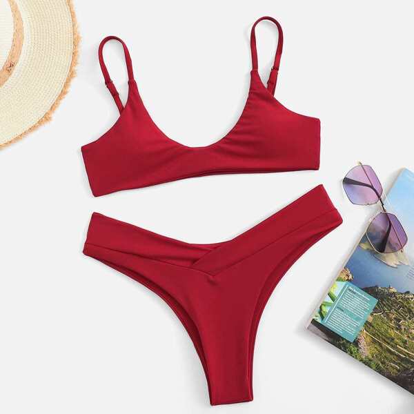 

Adjustable Straps Top With High Cut Bikini Set