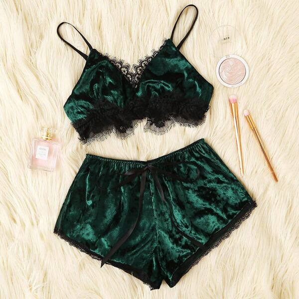 

Lace Trim Velvet Lingerie Set