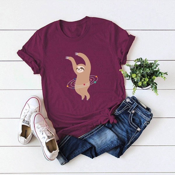 

Cartoon Graphic Tee, Burgundy