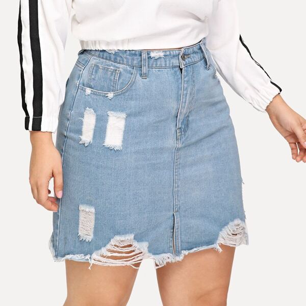 

Plus Ripped Raw Hem Denim Skirt