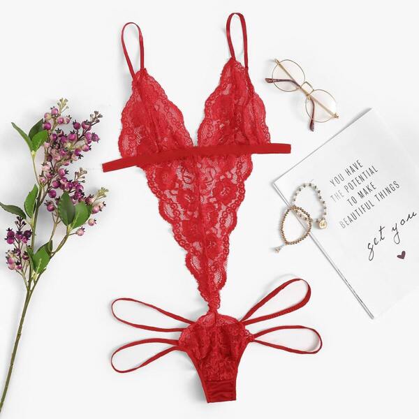 

Scalloped Trim Floral Teddy Bodysuit