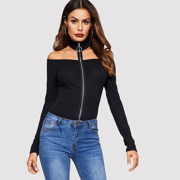 

Choker Neck Off Shoulder Zip Up Tee