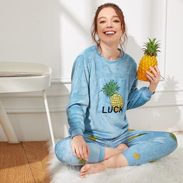 

Pineapple Pattern Plush Pajama Set