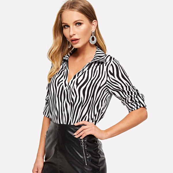 

V-cut Neck Roll Tab Sleeve Zebra Top