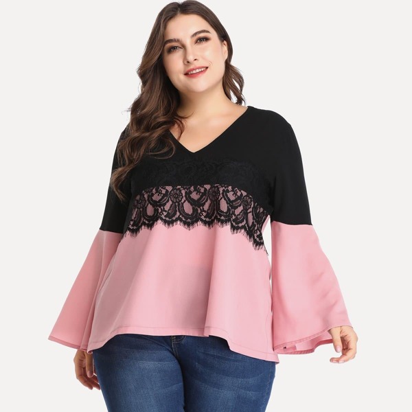 Plus Contrast Lace Flounce Sleeve Blouse