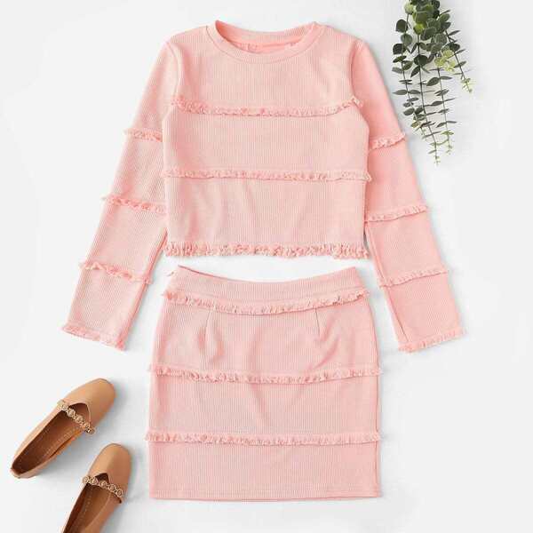 

Fringe Detail Textured Crop Top & Skirt Set