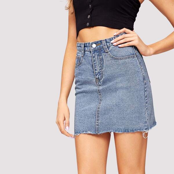 

Bleach Wash Raw Hem Denim Skirt