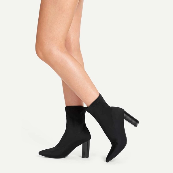 

Point Toe Chunky Heeled Boots