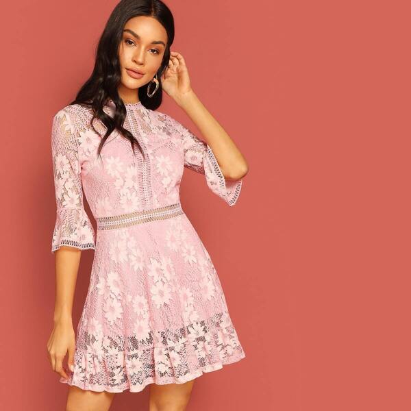 

Lace Appliques Bell Sleeve Dress, Pink