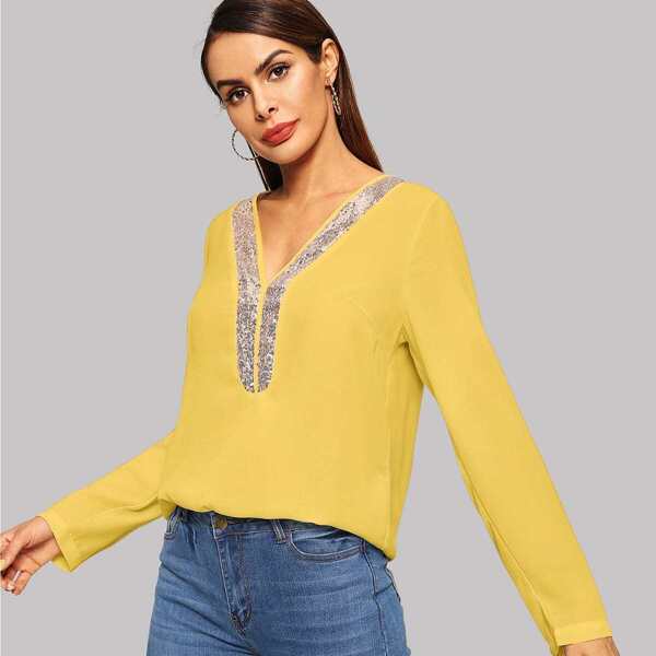 

V Neck Contrast Sequin Top