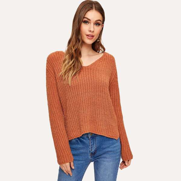 

V-neck Stepped Hem Sweater