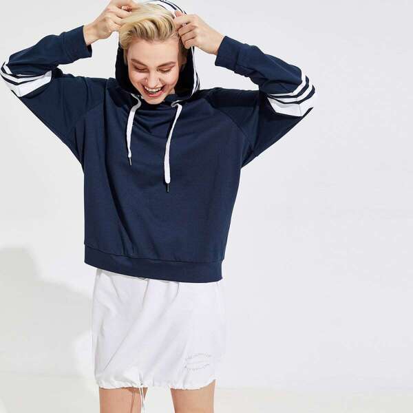 

Raglan Sleeve Striped Drawstring Hoodie