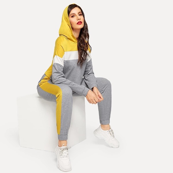 

Cut-and-sew Hoodie & Sweatpants Set