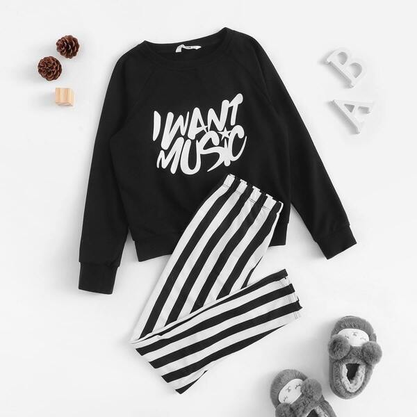 

Girls Raglan Sleeve Letter Print Pullover & Striped Leggings Set