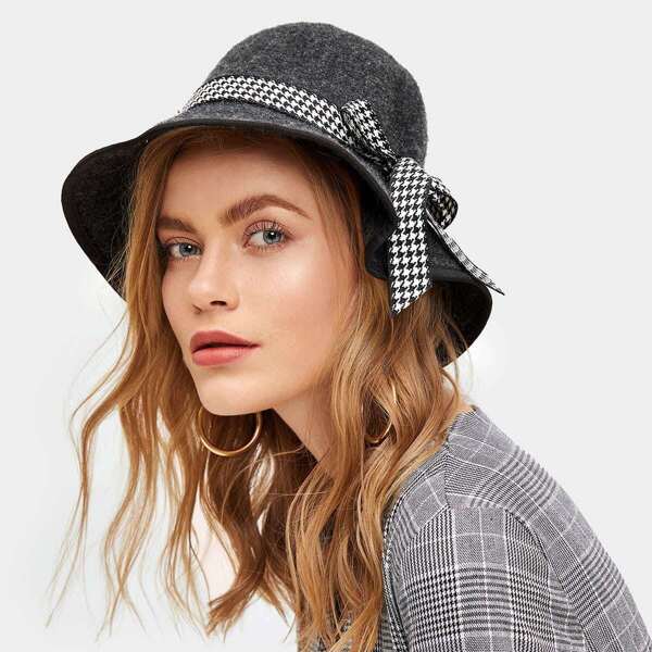 

Houndstooth Band Cloche Hat