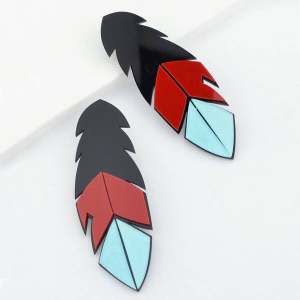 

Acrylic Feather Shape Earrings