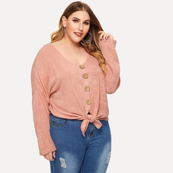 

Plus Solid Single-breasted Jumper