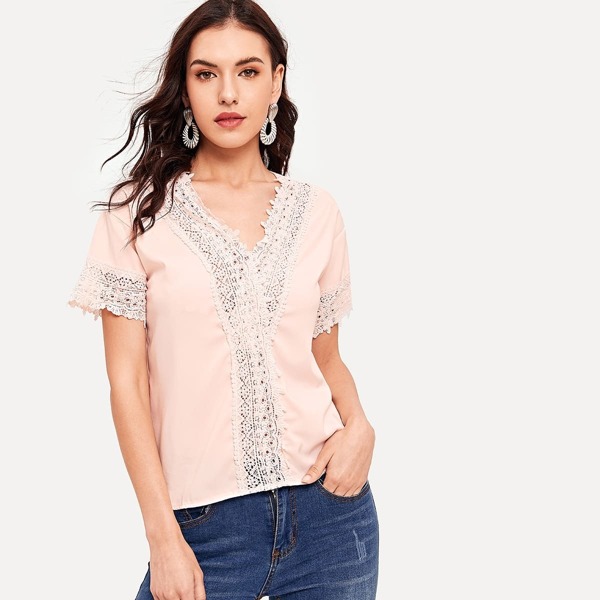 

Contrast Guipure Lace Blouse