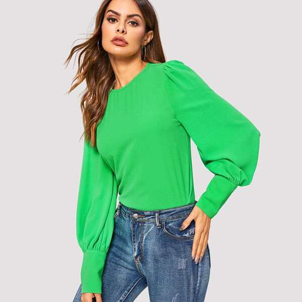 

Buttoned Cuff Solid Blouse