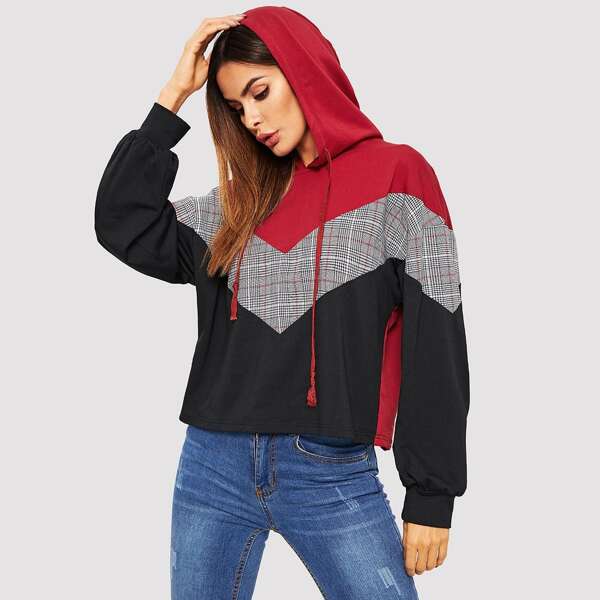 

Color Block Mixed Media Chevron Hoodie