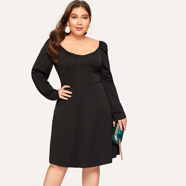 

Plus Zip Back Puff Sleeve Flared Dress