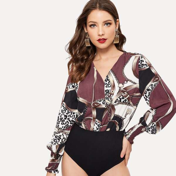 

Chain Print V-neck Bodysuit