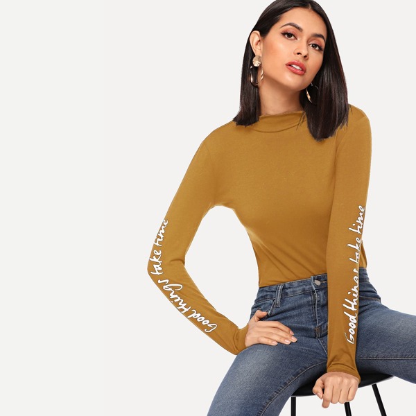 

Mock Neck Letter Print Sleeve Fitted Top