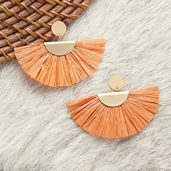 

Dangling Half Circle Straw Fringe Earrings